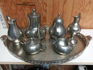 lot 362 image: Pewter 7 Piece CoffeeTea Set