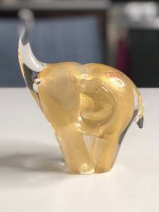 lot 72 image: Vintage Oggetti Murano Italy Glass Elephant Sculpture