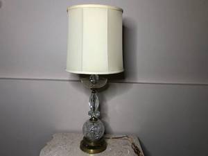 lot 264 image: Crystal Lamp and Prisms
