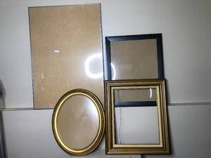 lot 271 image: Picture Frame Collection