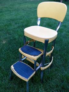 lot 441 image: Vintage Step Stool