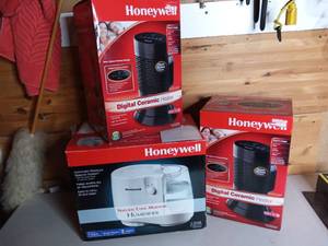 lot 451 image: Honeywell Humidifier & 2 Heaters