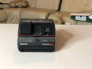 lot 231 image: Polaroid Impulse QPS