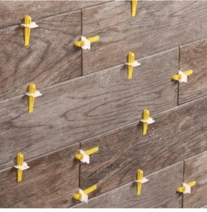 lot 41 image: QEP LASH Flat Floor and Wall Tile Leveling System, Clips Part A (300-Pack)