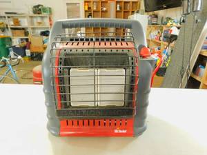 lot 24 image: Mr. Heater Big Buddy Portable Indoor Safe Propane Heater