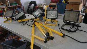 lot 65 image: Work Lights Portable Halogen with Standing Floor Mount