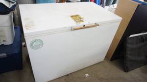 lot 85 image: Gibson Chest Freezer