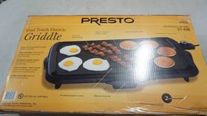lot 102 image: New Presto Cool Touch Electric Griddle