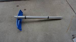 lot 132 image: Avalance Snow Rake Deluxe 20