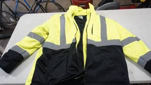 lot 153 image: Utility Pro Wear Safety Jacket (L)