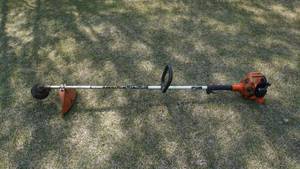 lot 7 image: Tanaka TBC-4500 20cc Straight Shaft Grass TrimmerBrush Cutter