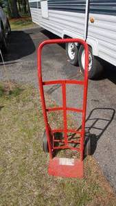 lot 15 image: Red 2 Wheel Dolly