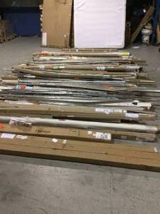 assorted pallet of molding units varys sizes & models and conditions (see all pictures)