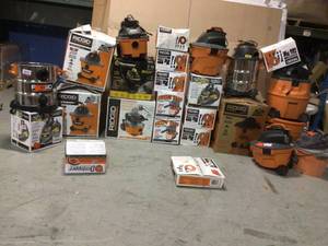 pallet of assorted shop vacuums (RIDGID & Stinger etc.) (see all pictures)