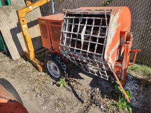lot 15 image: Multiquip Essick Model EM-900 Elect...