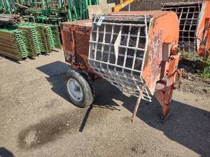 lot 16 image: Multiquip Essick Model EM-900 Elect...