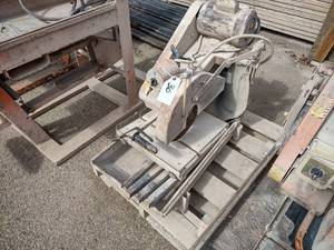 lot 36 image: Clipper 14 Block Saw, 3 hp, 11523...