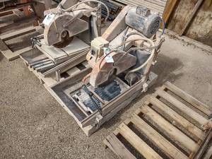 lot 37 image: Clipper 14 Block Saw, 3 hp, 11523...