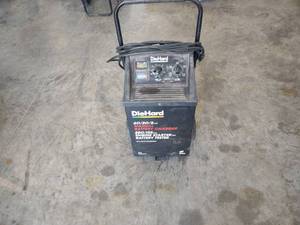 lot 182 image: Sears Diehard 250 Amp Battery Charg...