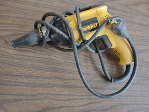 lot 212 image: Dewalt Screw Shooter, Works...