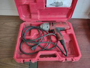 lot 213 image: Milwaukee 12 Heavy Duty Impact Wr...