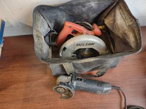 lot 220 image: Circular Saw & Grinder...