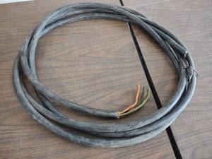 lot 240 image: 125 Extension Cord...