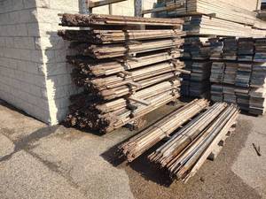 lot 125 image: (20) 7 Scaffold Cross Braces...