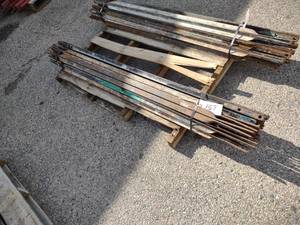 lot 157 image: (17) 4 Scaffold Cross Braces...