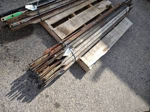 lot 158 image: (12) 5 Scaffold Cross Braces...