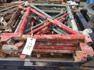 lot 170 image: (12) Adjustable Scaffold Outriggers...