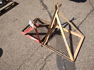 lot 291 image: Left & Right Corner Outriggers...