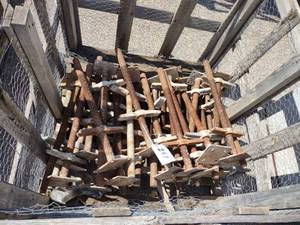 lot 297 image: (40) Screw Jacks...