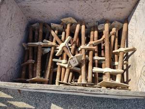 lot 298 image: (40) Screw Jacks...
