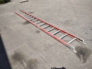 lot 249 image: Werner 16 Fiberglass Ladder...