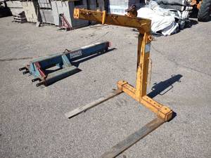 lot 277 image: Kinshofer Crane Forks...