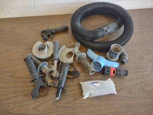 lot 357 image: Assorted Vacuum & Grinder Accessori...