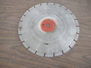 lot 369 image: 14 Diamond Blade...