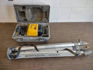 lot 381 image: Spectra Physics Laserplane 200 Leve...
