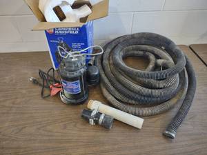 lot 386 image: Campbell Hausfeld 13 hp. Cast Iron...