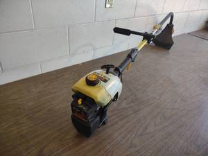lot 396 image: Ryobi 31cc 15 Trimmer