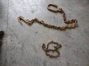 lot 422 image: (2) Chains...