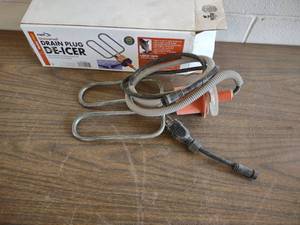 lot 441 image: API 99DP 1500 Watt Drain PLug De-Ic...
