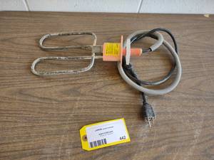lot 442 image: API 99DP 1500 Watt Drain PLug De-Ic...