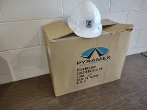 lot 484 image: (9) Pyramex Hard Hats, New...