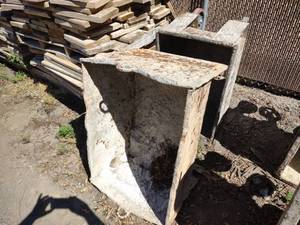 lot 507 image: (2) Mud Carts...