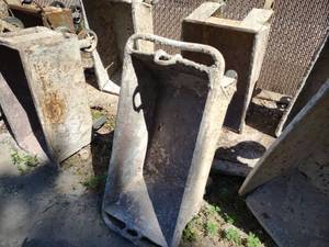 lot 511 image: (2) Mud Carts...