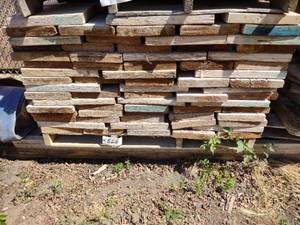 lot 523 image: Assorted Scaffold Stabilizers...