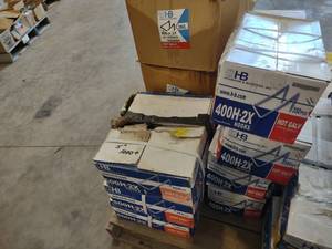 lot 528 image: Approx. (4000) Hot Dipped Anchor Ho...
