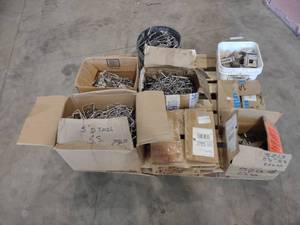lot 531 image: Stainless Steel Anchor Plates & Dov...